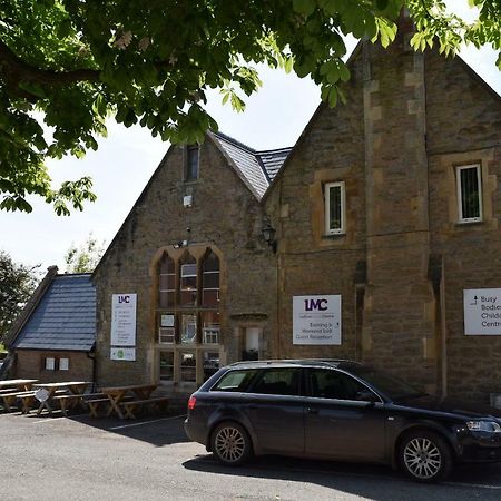 Ludlow Mascall Centre Bagian luar foto