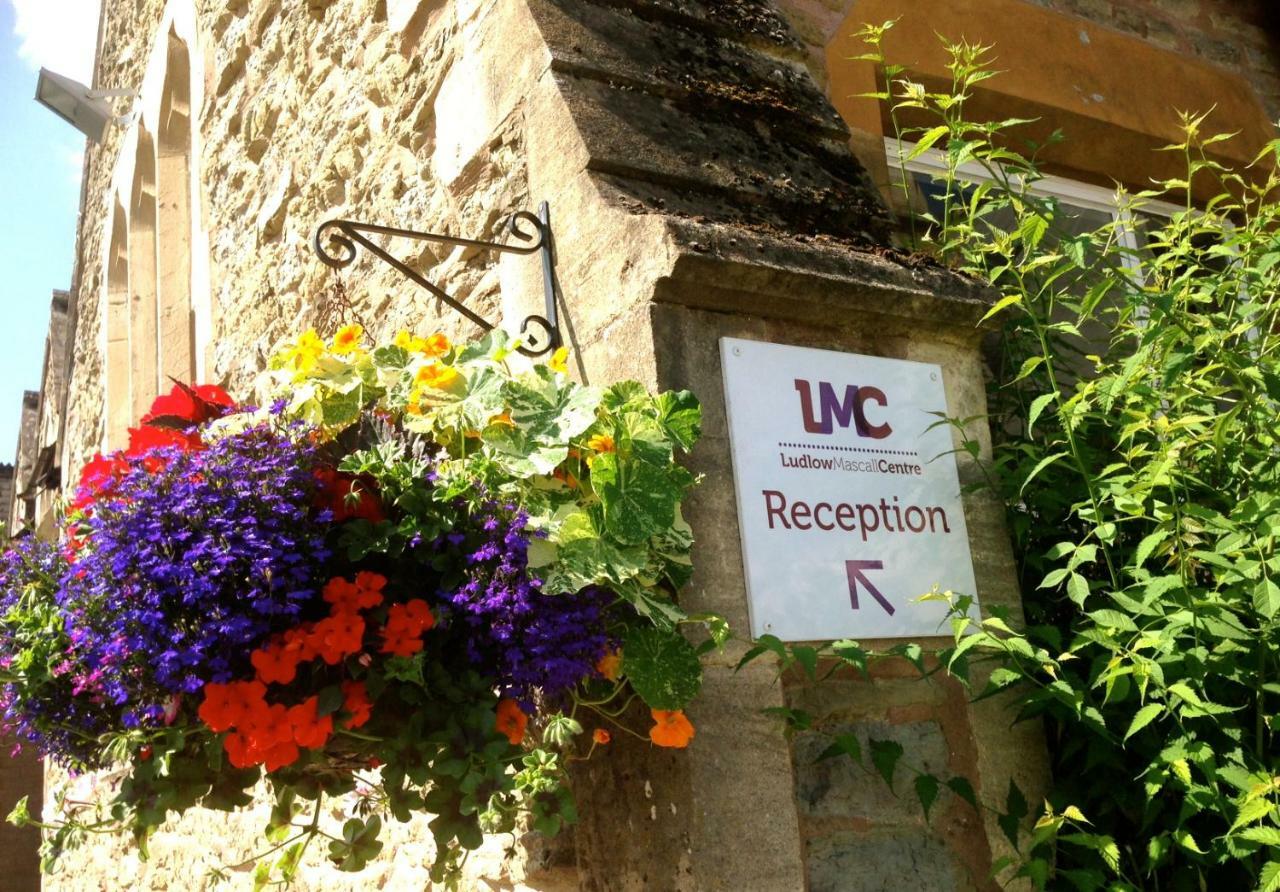 Ludlow Mascall Centre Bagian luar foto